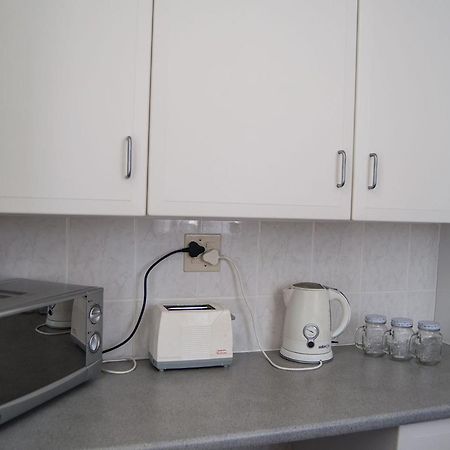 Historical Guesthouse - Self Catering Apartments Людериц Экстерьер фото