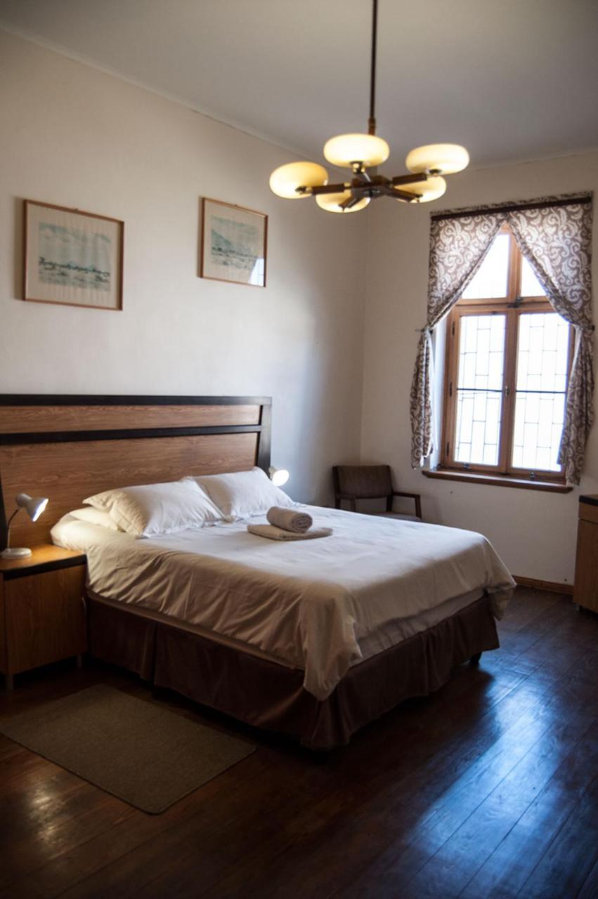 Historical Guesthouse - Self Catering Apartments Людериц Экстерьер фото