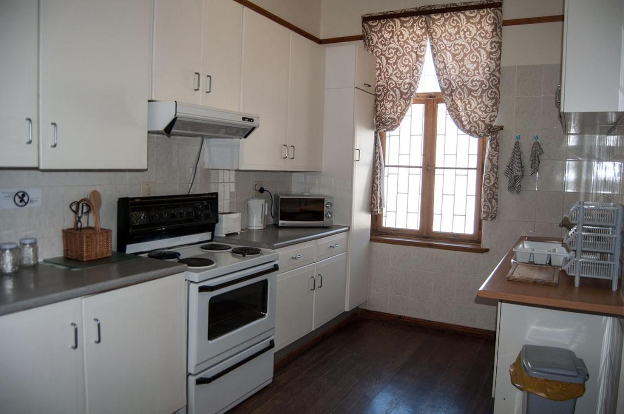Historical Guesthouse - Self Catering Apartments Людериц Экстерьер фото